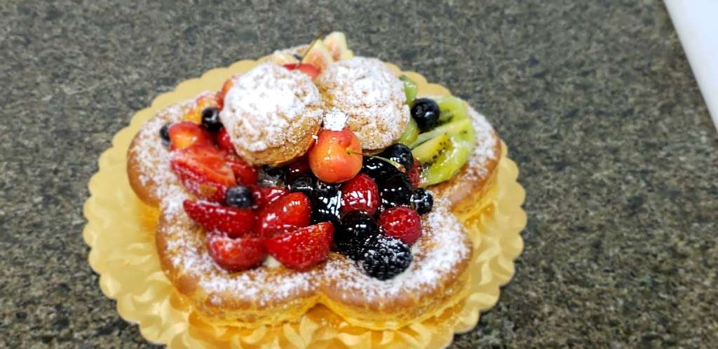 Pascal Patisserie & Cafe | 21040 A Victory Blvd, Woodland Hills, CA 91367, USA | Phone: (818) 712-9375