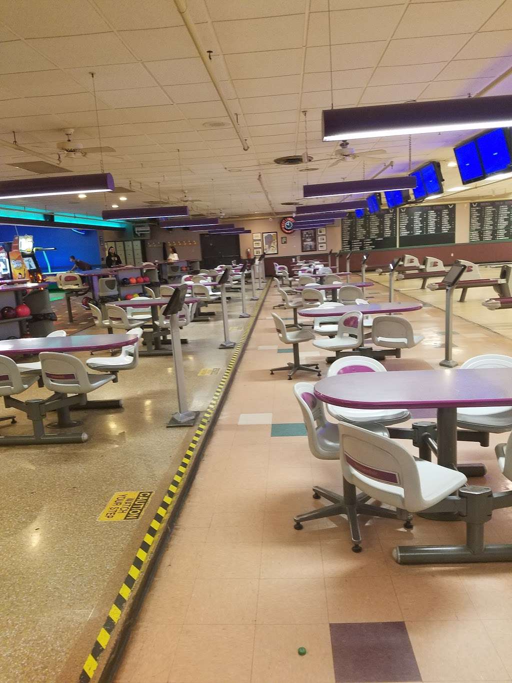 Bowl Arena Inc | 190 Susquehanna Blvd, West Hazleton, PA 18202, USA | Phone: (570) 455-6361