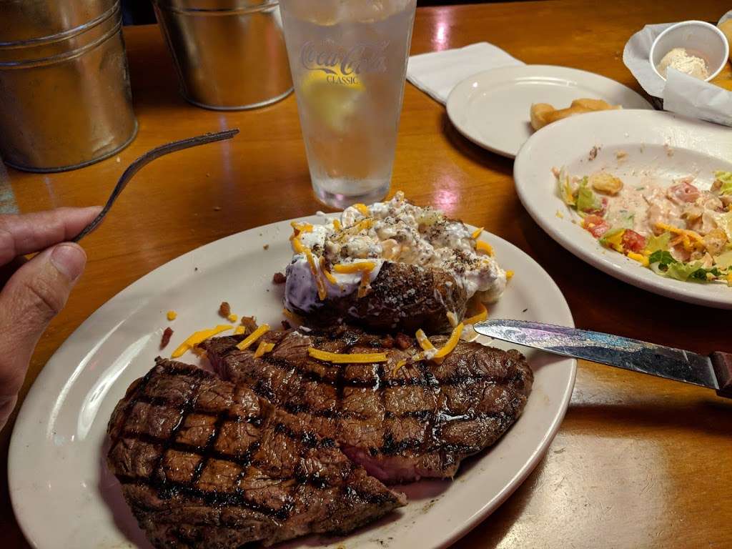 Texas Roadhouse | 2317 Lincoln Hwy E, Lancaster, PA 17602, USA | Phone: (717) 394-6161