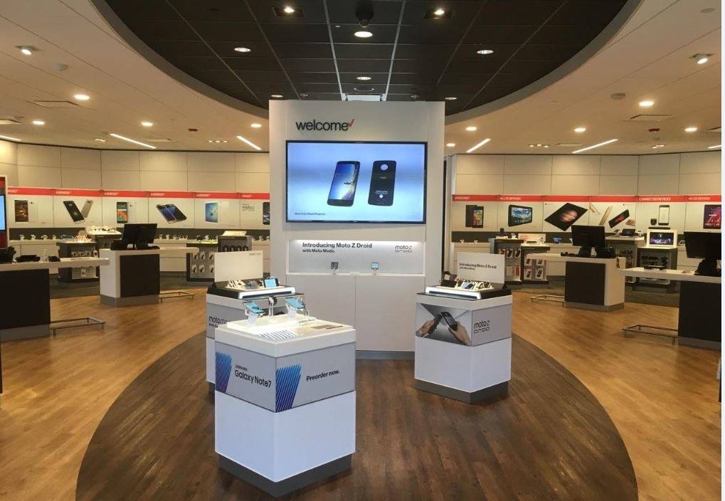 Verizon | 235 Skokie Blvd, Northbrook, IL 60062, USA | Phone: (847) 272-7770