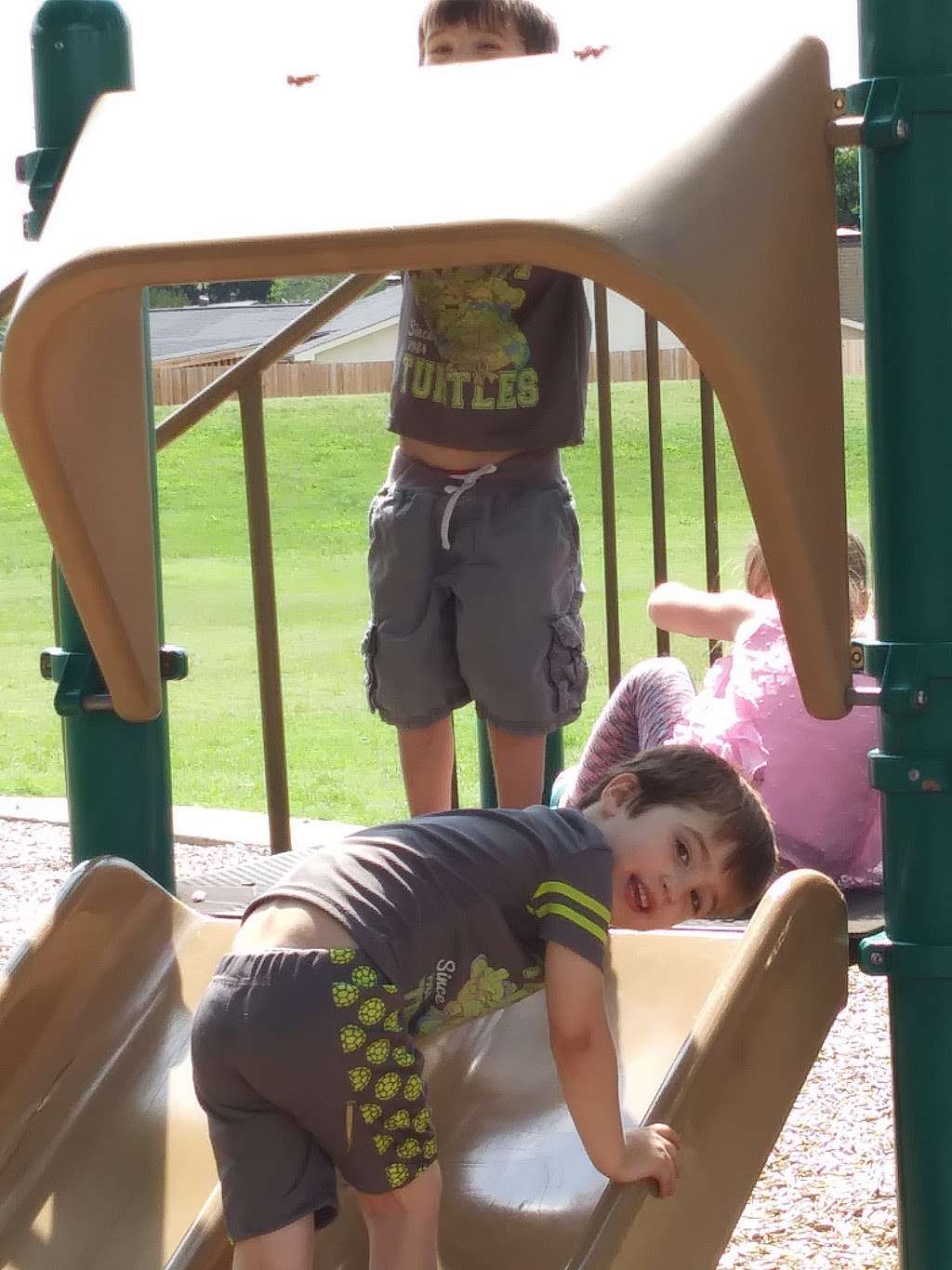 Bisby, Harold R. Park | 3114 Pinewood Dr, Garland, TX 75044, USA | Phone: (972) 205-2750