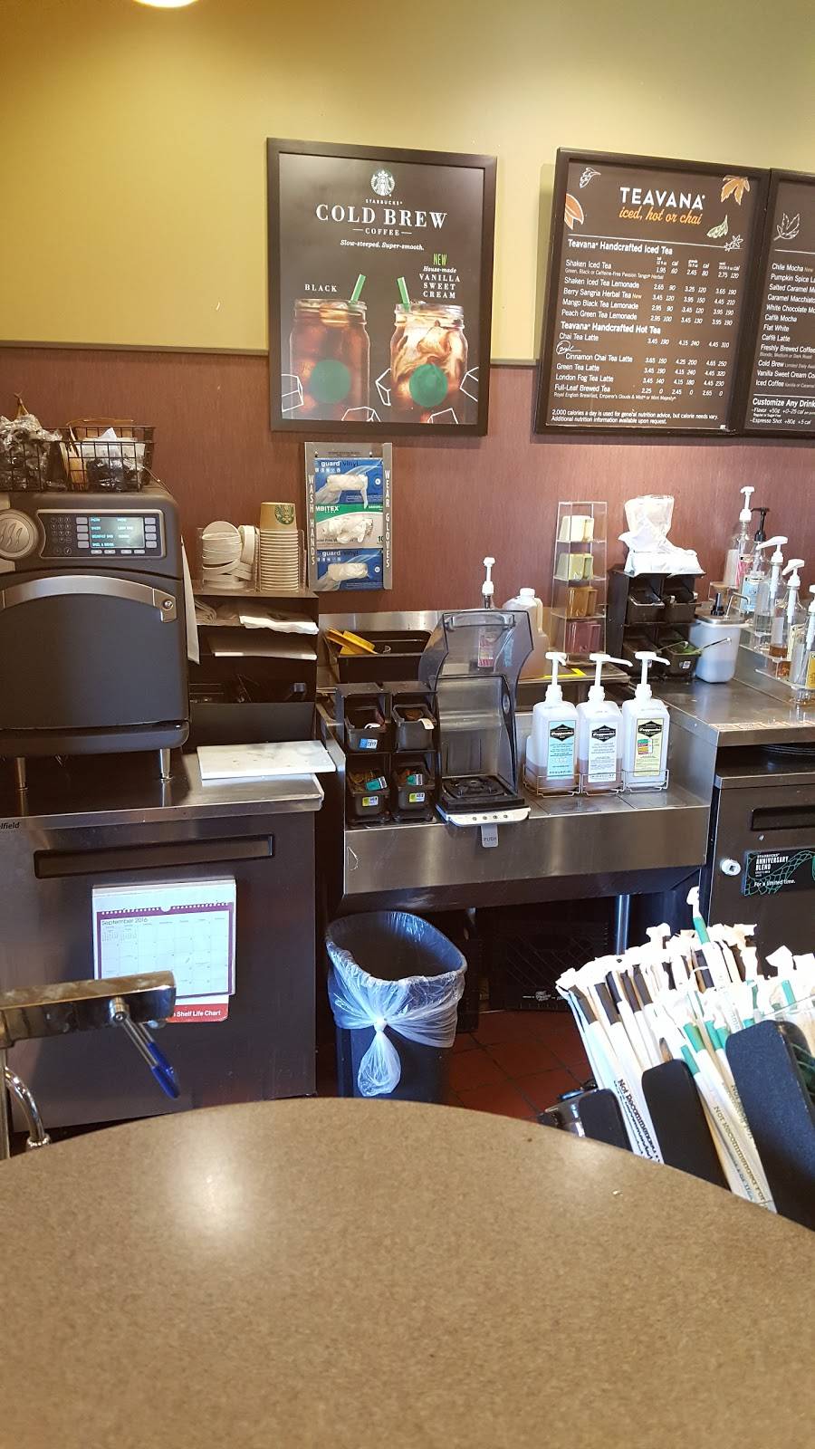 Starbucks | 8201 S 40th St, Lincoln, NE 68516 | Phone: (402) 420-3540