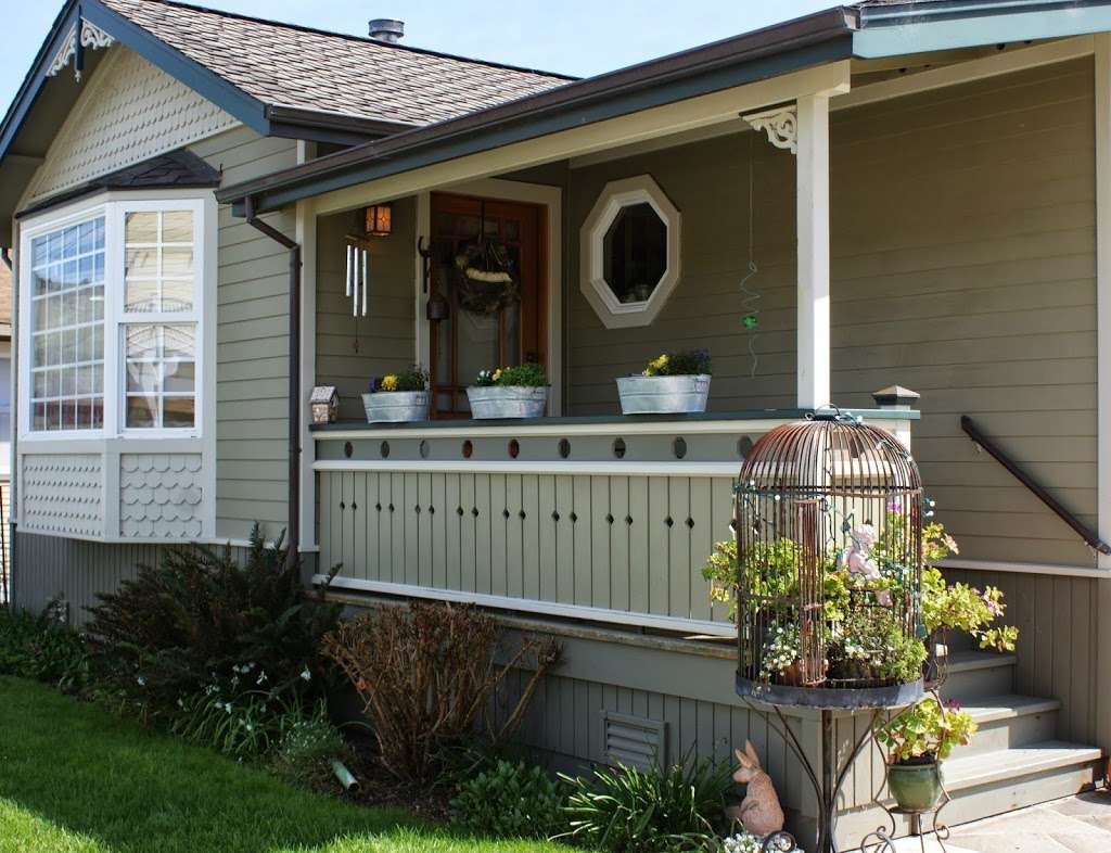 Pescadero Cottage & Bunkhouse | 827 North St, Pescadero, CA 94060 | Phone: (650) 262-4282