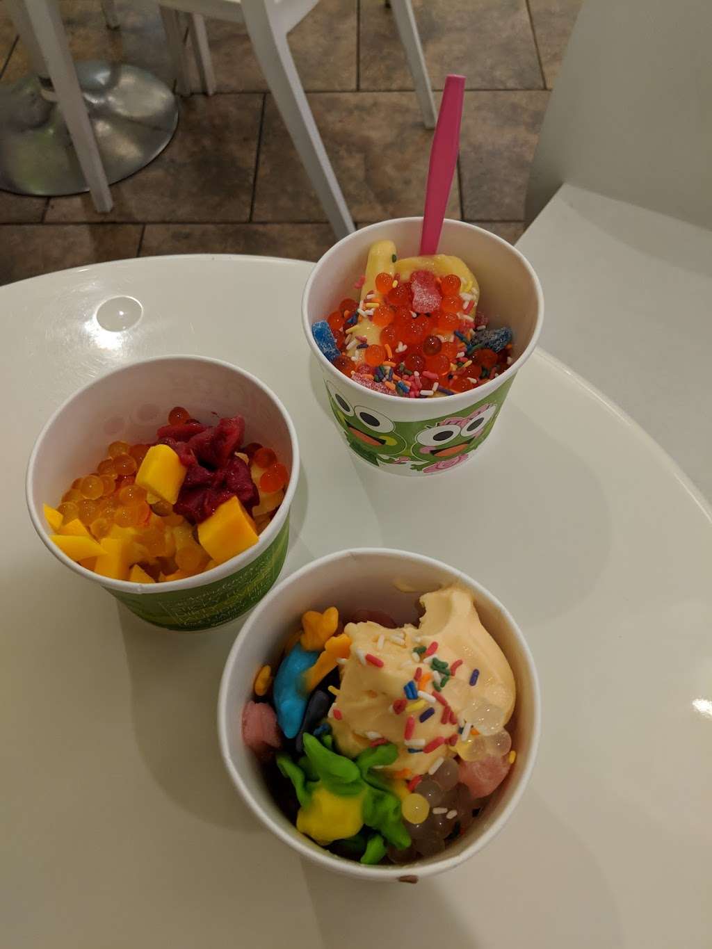 SweetFrog | 6025 Burke Centre Pkwy E, Burke, VA 22015 | Phone: (703) 250-3764