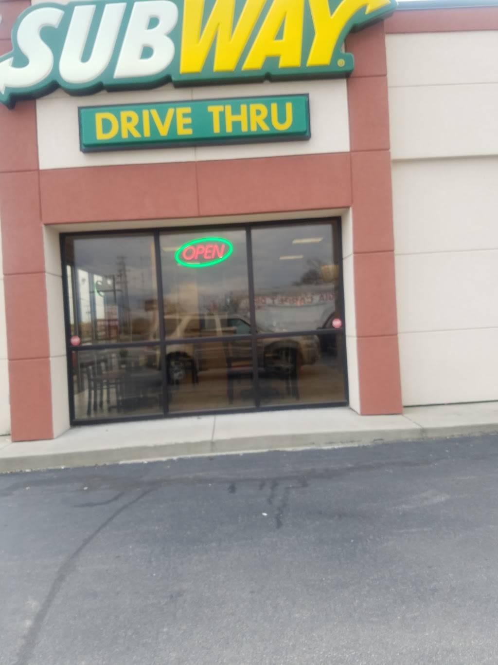 Subway | 10500 Dixie Hwy, Louisville, KY 40272, USA | Phone: (502) 935-8058