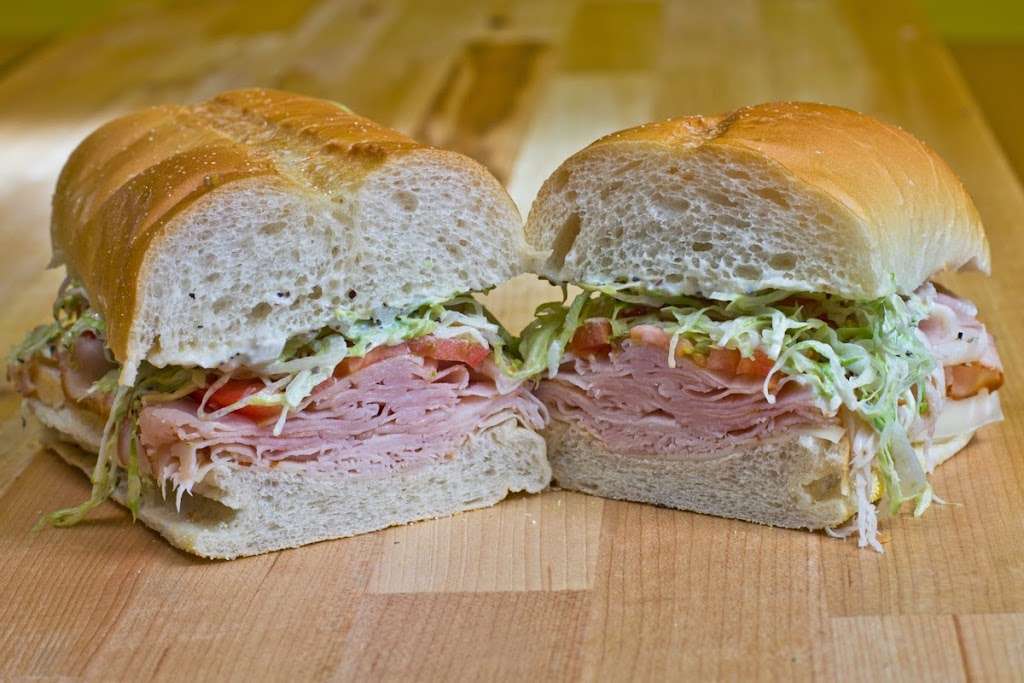 Mr Subs 3 | 1831 Paterson St, Rahway, NJ 07065 | Phone: (732) 381-7827