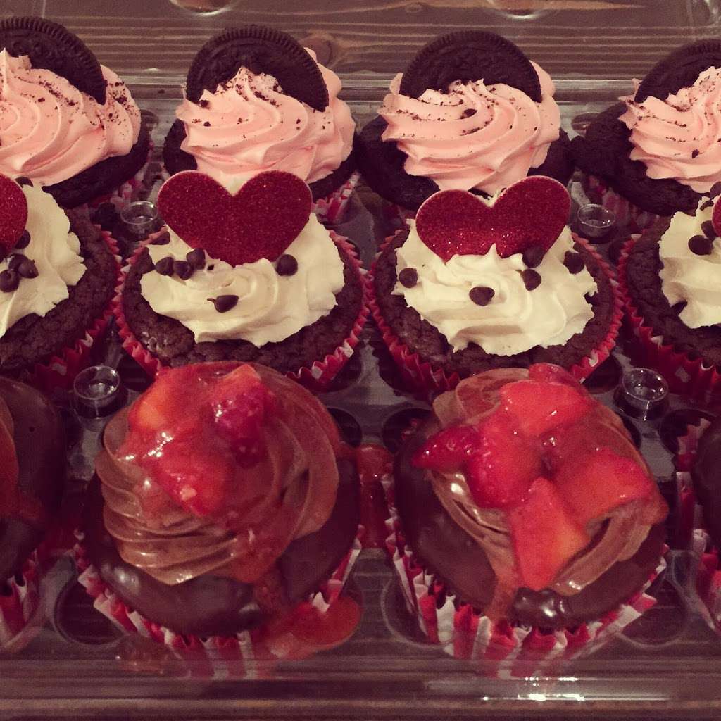 Pretty Tasty Cupcake Boutique | Carpenters Square Mall,, 31 Perry St, Cape May, NJ 08204 | Phone: (609) 827-1346