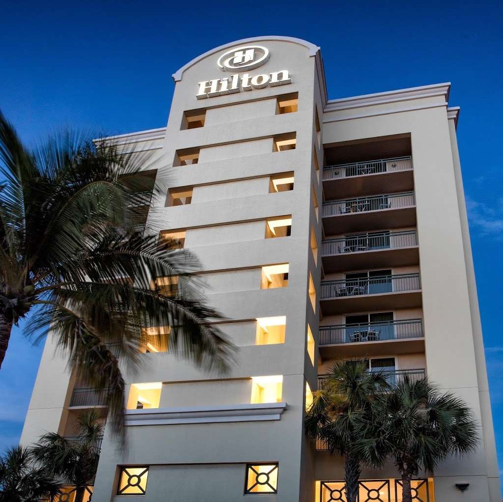 Hilton Singer Island Oceanfront/Palm Beaches Resort | 3700 N Ocean Dr, Riviera Beach, FL 33404, USA | Phone: (561) 848-3888