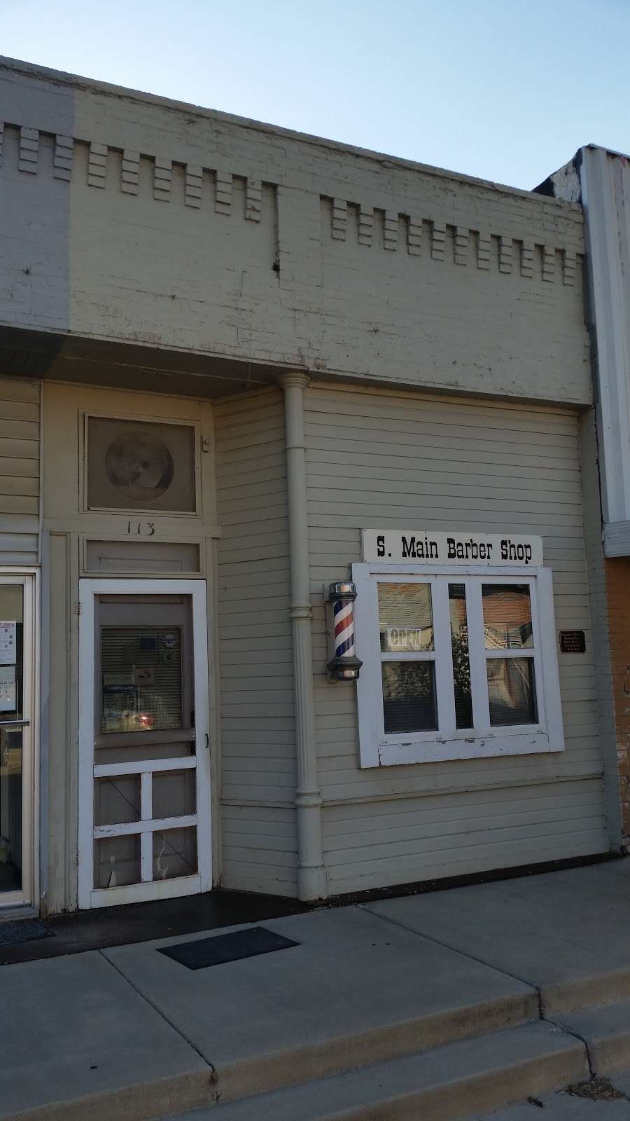 South Main Barber Shop | 113 S Main St, Spring Hill, KS 66083, USA | Phone: (913) 686-3526