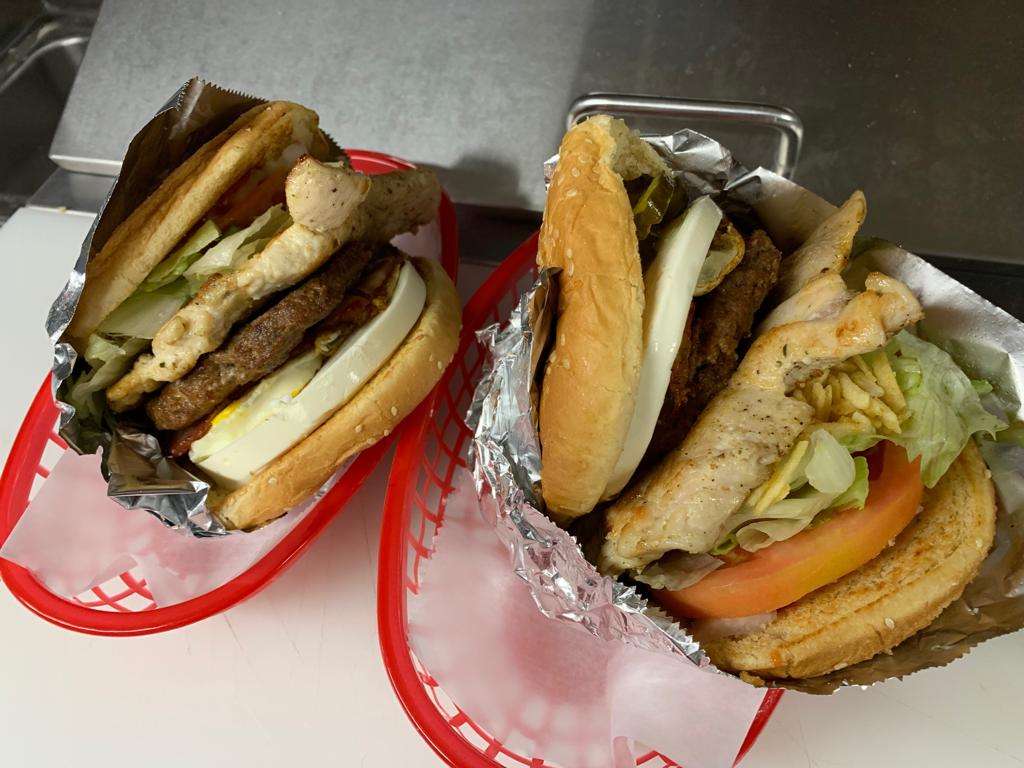 Morochos burger orlando | 907 N Goldenrod Rd, Orlando, FL 32807, USA | Phone: (786) 812-0110