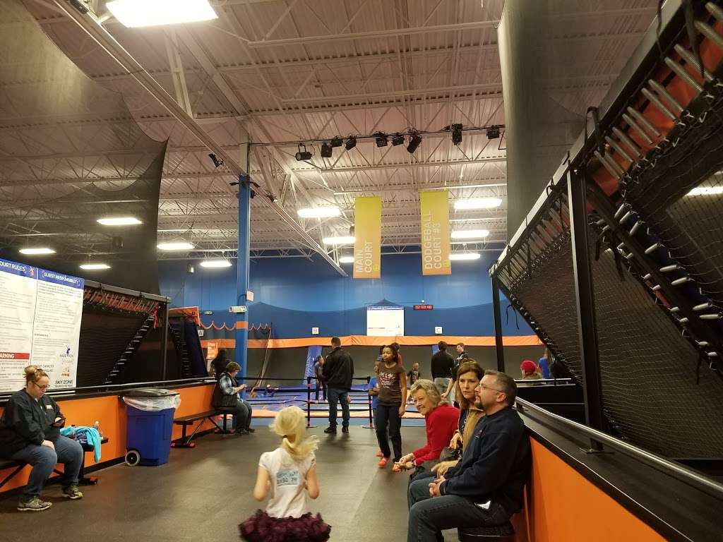 Sky Zone Schererville | 1035 Eagle Ridge Dr, Schererville, IN 46375, USA | Phone: (219) 227-3777