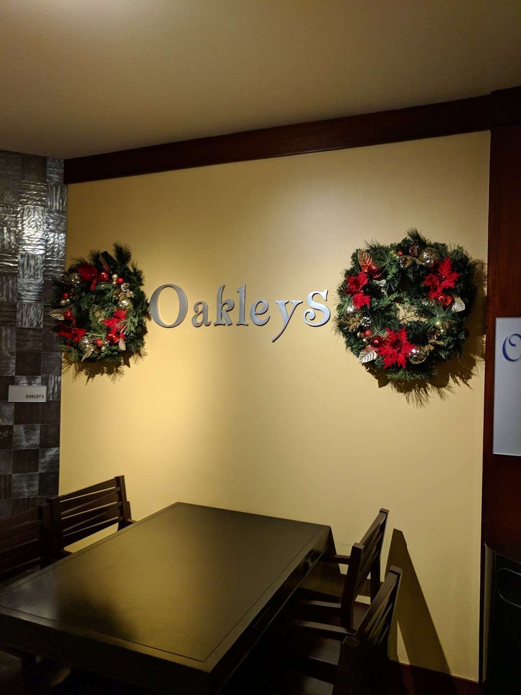 Oakleys Restaurant | 15747 John F Kennedy Blvd, Houston, TX 77032
