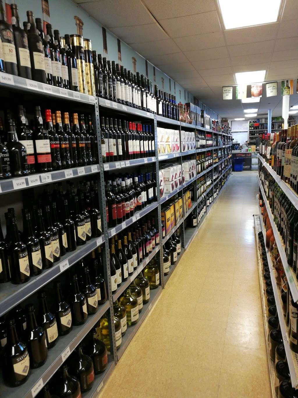 Rockaway Liquor World | 1863 Rockaway Pkwy, Brooklyn, NY 11236, USA | Phone: (718) 444-9040