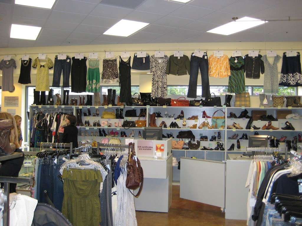 Crossroads Trading | 5901 College Ave, Oakland, CA 94618 | Phone: (510) 420-1952