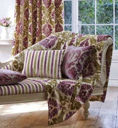 Mobile Curtain Showroom | 19 Park Farm Cl, Horsham RH12 5EU, UK | Phone: 07740 223377