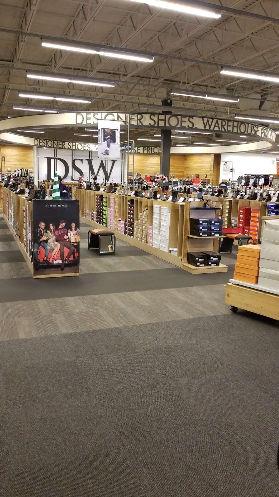 dsw on broadway