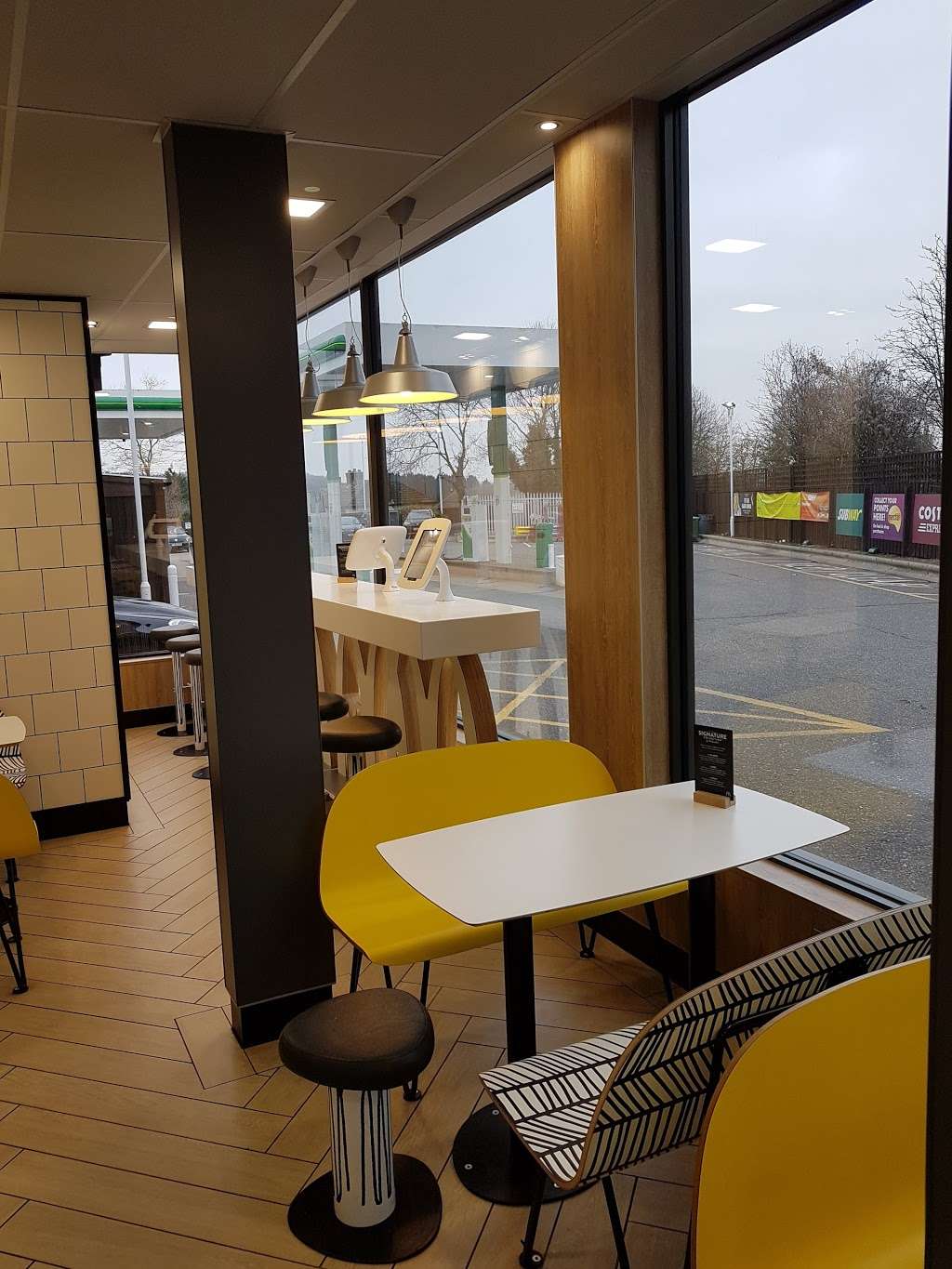 McDonalds Swanley Services | A20, Orpington, Sidcup DA14 5JA, UK | Phone: 020 8309 7661