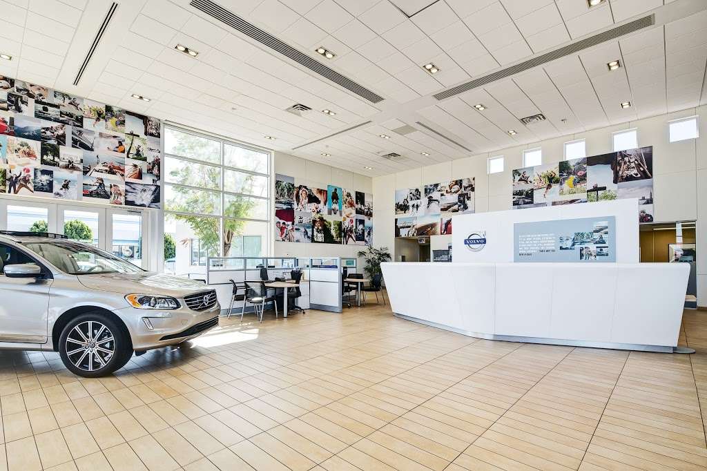 Volvo Cars of Phoenix | 2205 W Bell Rd, Phoenix, AZ 85023, USA | Phone: (602) 734-5540