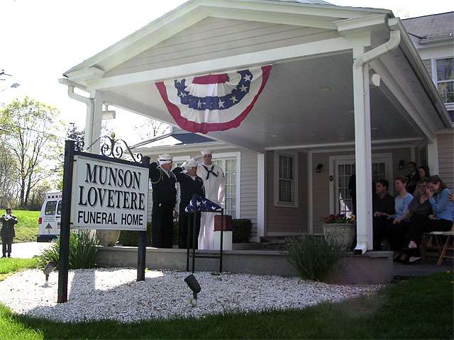 Munson-Lovetere Funeral Home | 2 School St, Woodbury, CT 06798, USA | Phone: (203) 263-2146