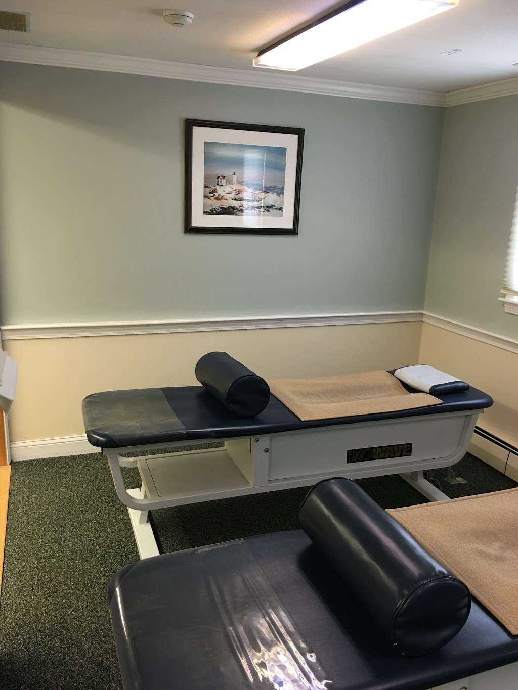 Fowler Chiropractic Office | 30 Merrill St, Amesbury, MA 01913 | Phone: (978) 388-2170