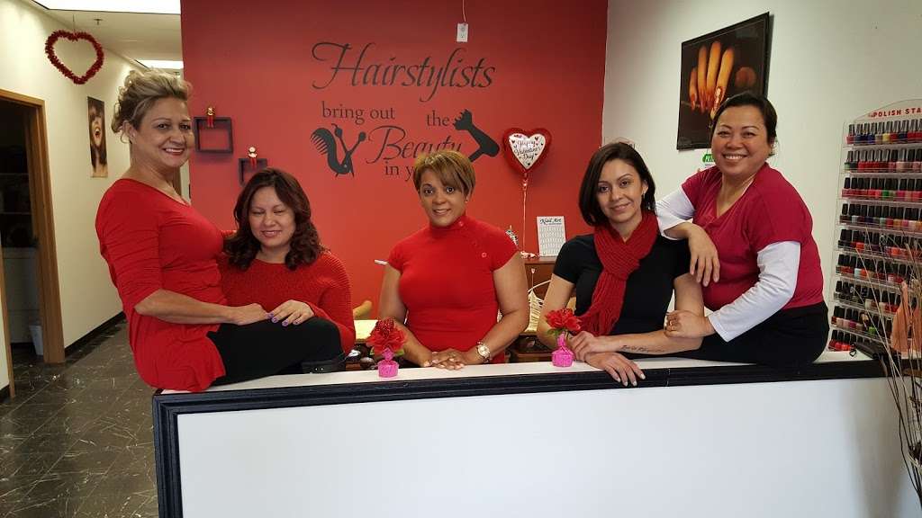 stylist profesional salon | 810 Oley St, Reading, PA 19604, USA | Phone: (484) 869-5155