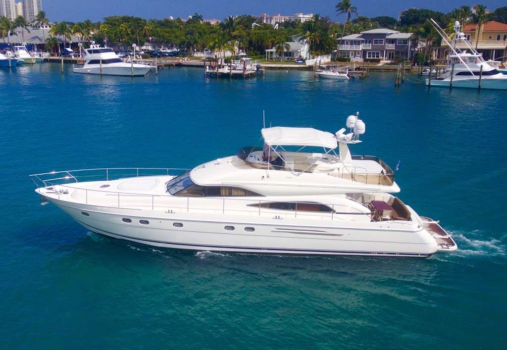 Gulfstream Yacht Management | 777 Palm Trail Suite B, Delray Beach, FL 33483, USA | Phone: (561) 865-7797