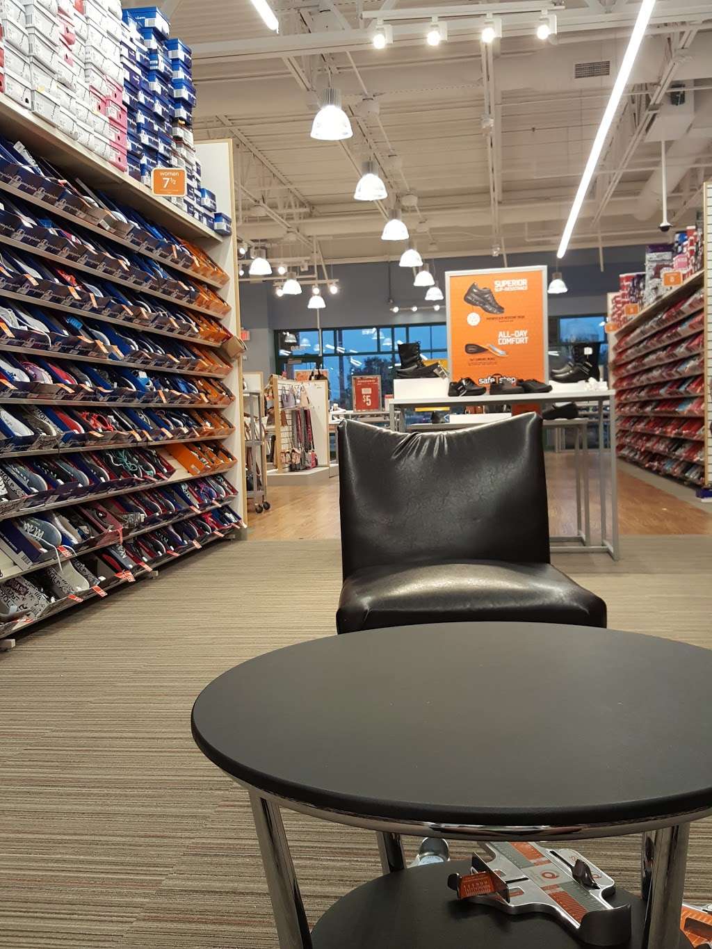 Payless ShoeSource | 7380 Green Bay Rd, Kenosha, WI 53142, USA | Phone: (262) 942-1530