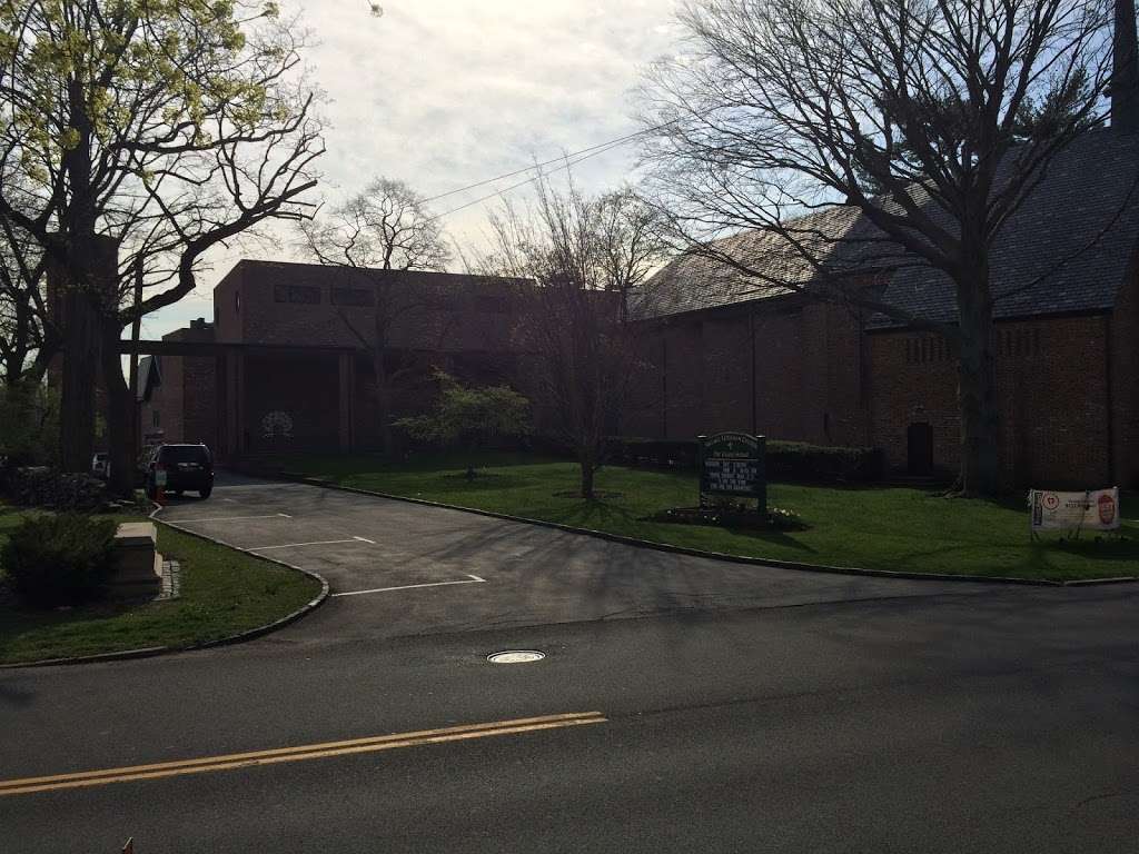 The Chapel School | 172 White Plains Rd, Bronxville, NY 10708, USA | Phone: (914) 337-3202