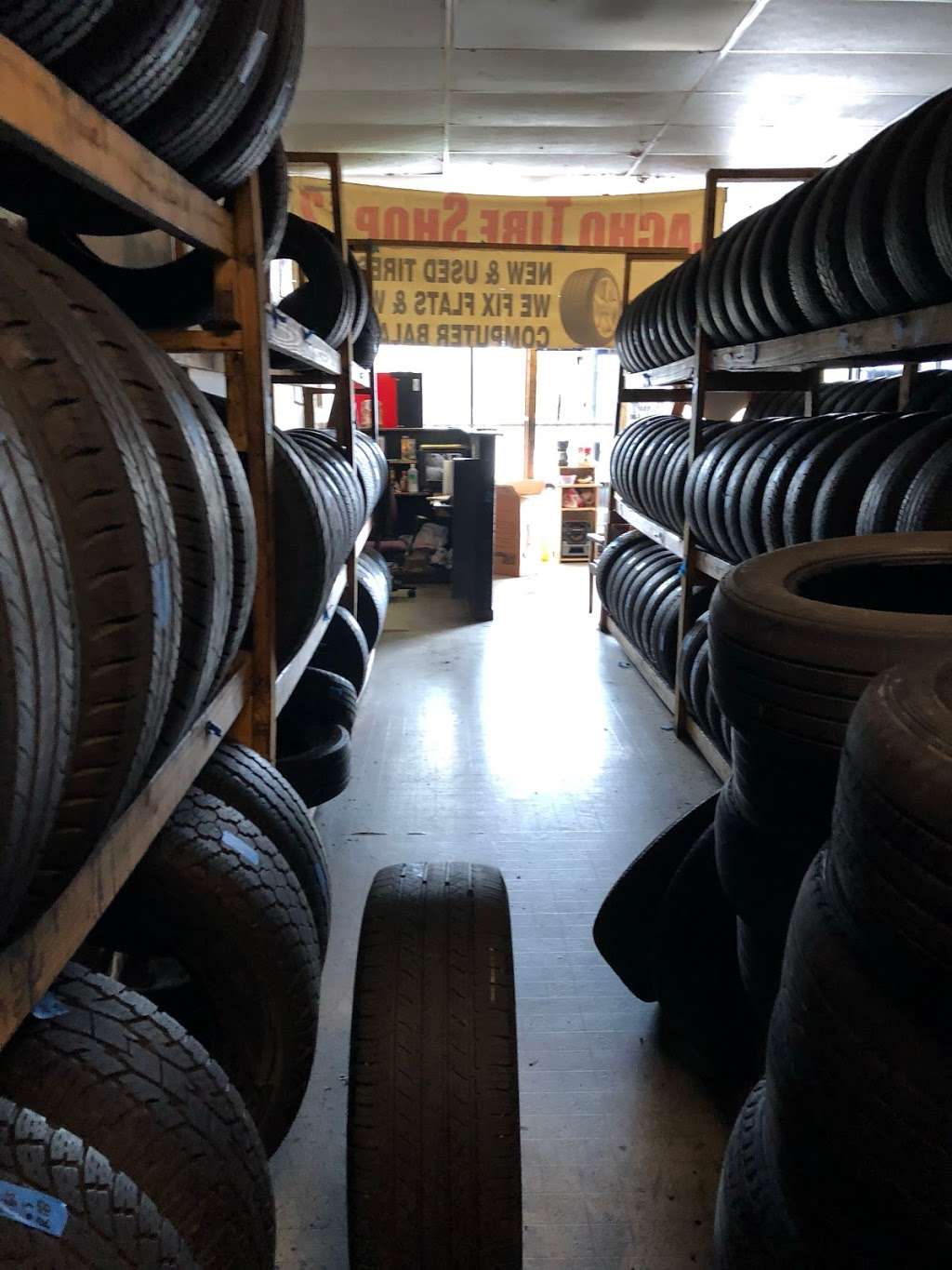 Lacho Tire Shop | 1517 Gears Rd m, Houston, TX 77067 | Phone: (832) 666-7804