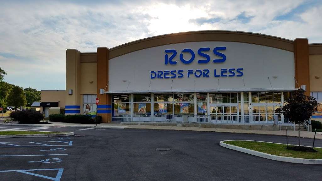 Ross Dress for Less | 911 Old York Rd, Jenkintown, PA 19046, USA | Phone: (215) 885-1133