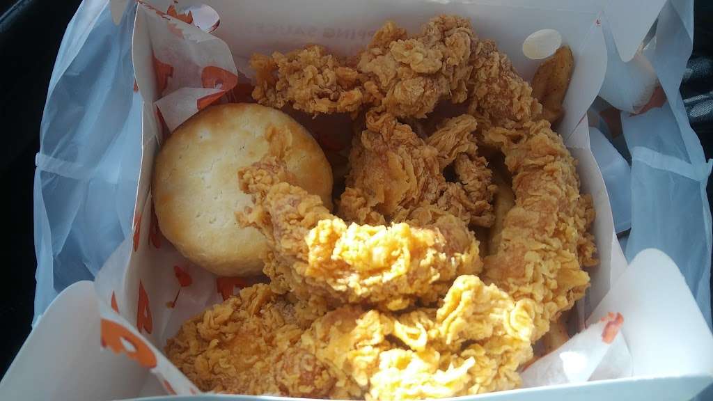 Popeyes Louisiana Kitchen | 24901 Santa Clara St, Hayward, CA 94544, USA | Phone: (510) 732-7783