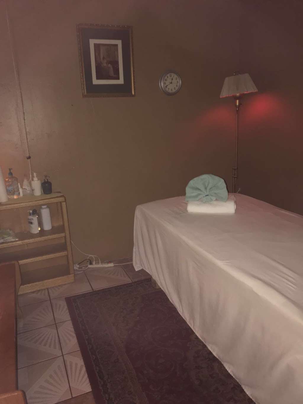 Asian Massage Good Day Spa 6242 N 43rd Ave Glendale Az