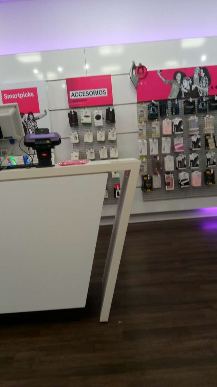 T-Mobile | 12209 Lake June Rd, Balch Springs, TX 75180, USA | Phone: (972) 288-2148