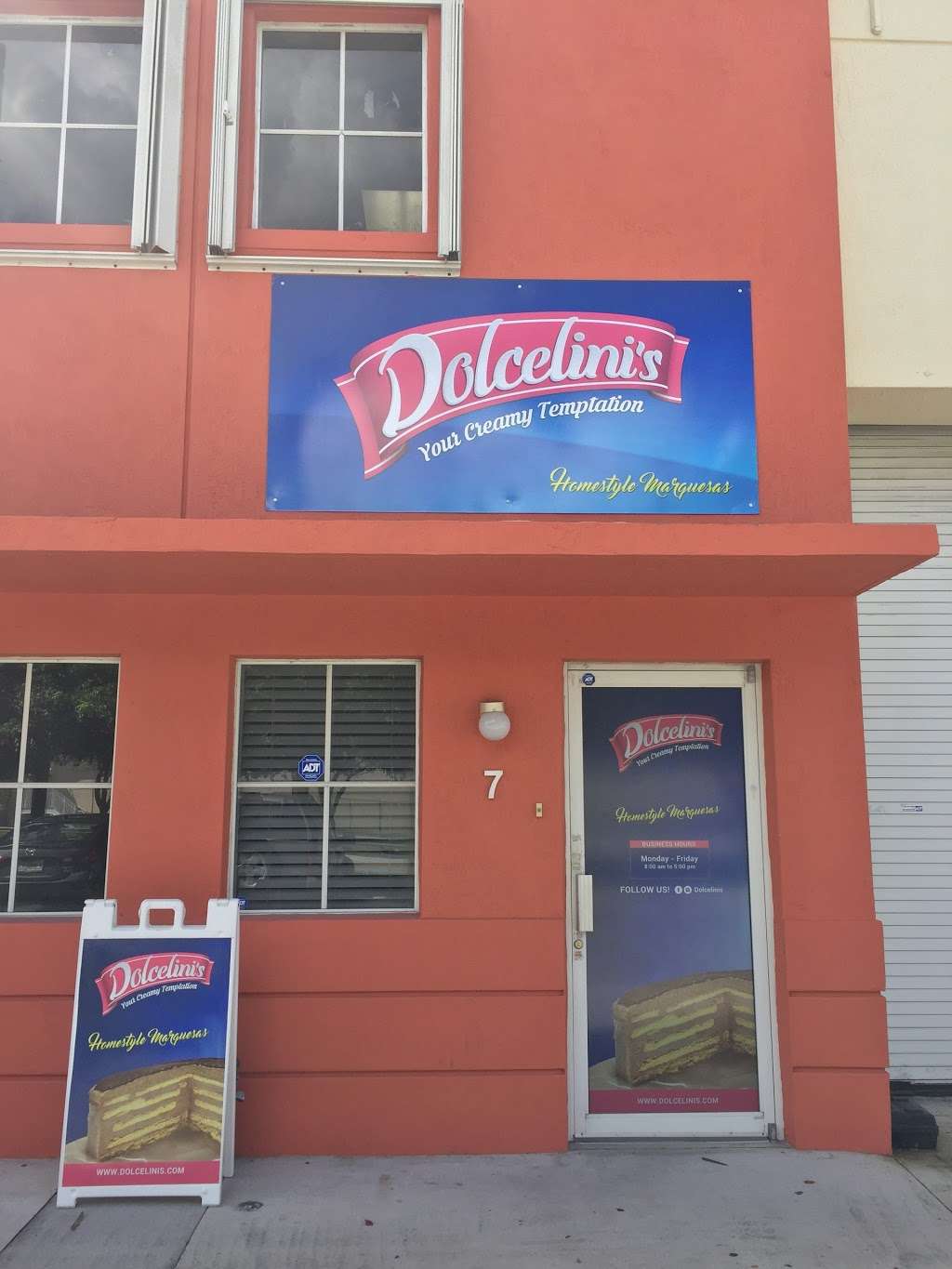 Dolcelinis | 10878-10898 NW 25th St, Doral, FL 33172, USA | Phone: (786) 631-4477