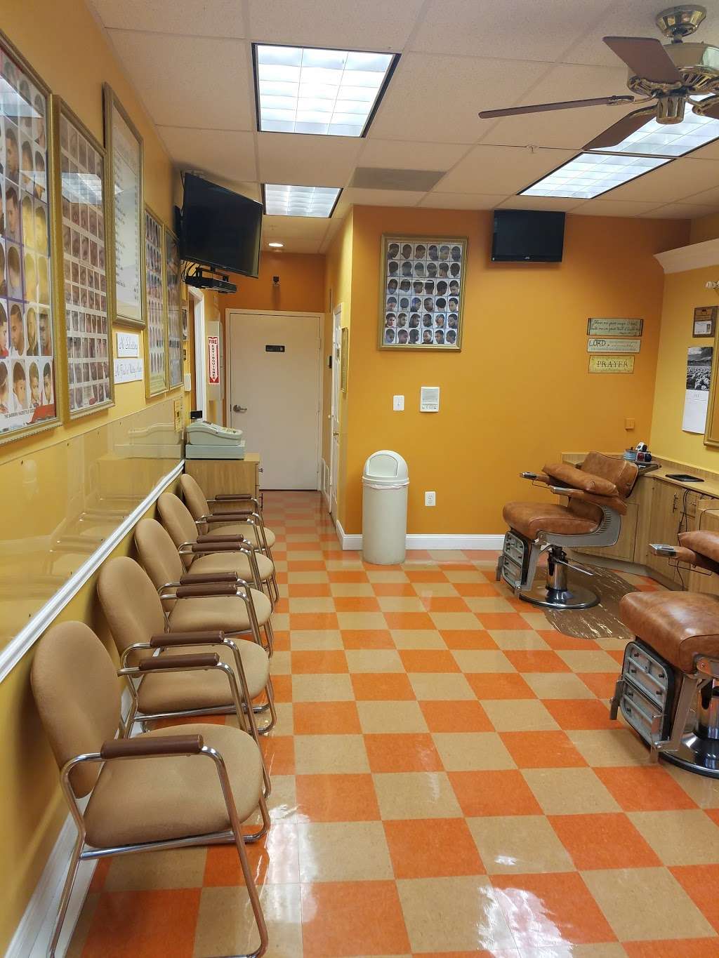 Fort Foote Barber/Beauty Salon | 8701 Oxon Hill Rd, Fort Washington, MD 20744 | Phone: (301) 839-3383