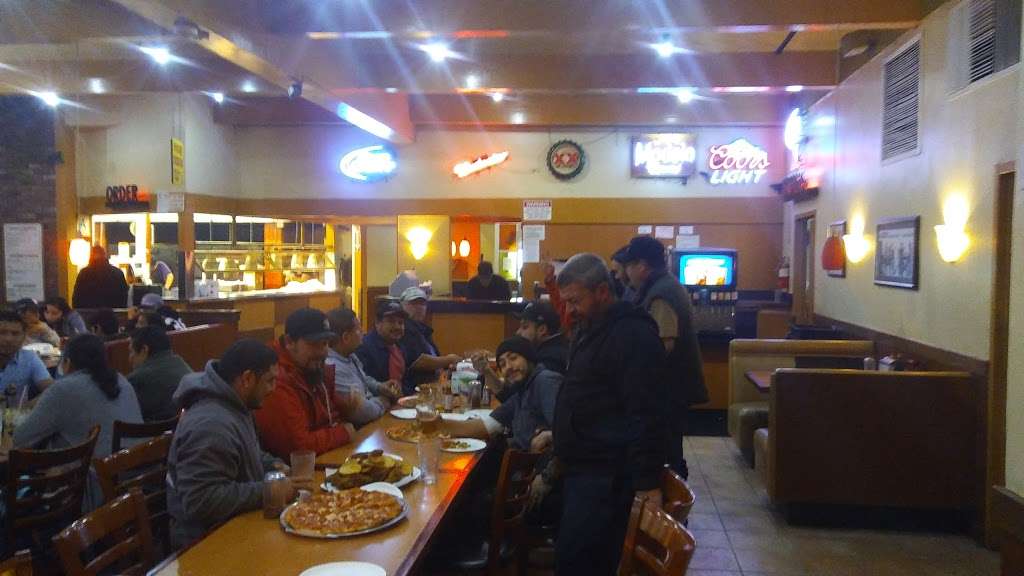 Shakeys Pizza Parlor | 13701 Foothill Blvd, Sylmar, CA 91342, USA | Phone: (818) 367-1037