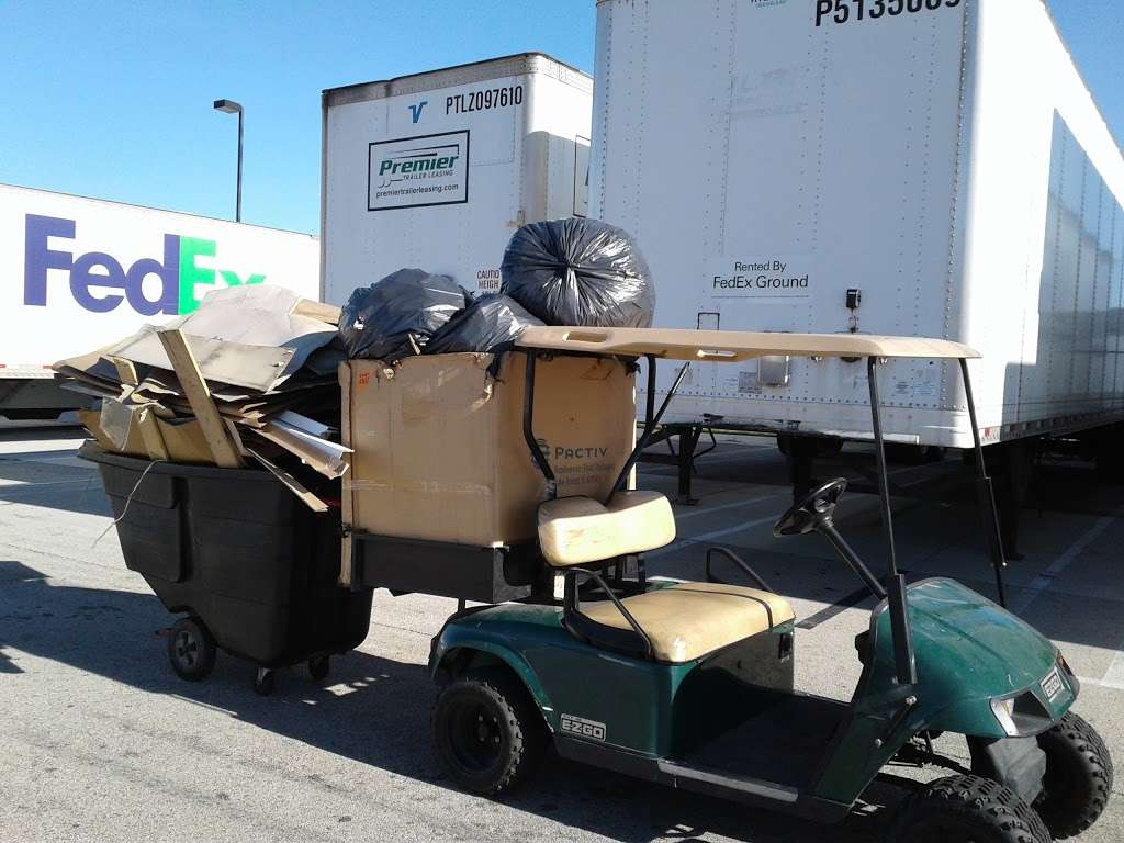 FedEx Ground - moving company  | Photo 3 of 7 | Address: 920 W Taylor Rd, Romeoville, IL 60446, USA | Phone: (800) 463-3339