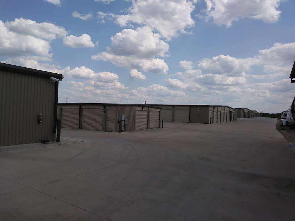 4 Seasons Mini Storage | 9214 US Hwy 87 E, San Antonio, TX 78263, USA | Phone: (210) 649-3700