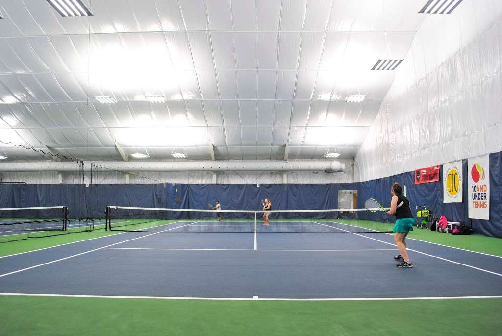 Trumbull Racquet Club | 35 Lindeman Dr, Trumbull, CT 06611, USA | Phone: (203) 374-8622