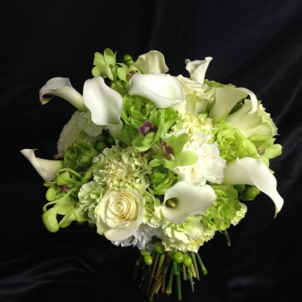Sharons Flowers | 1018 S Earl Ave, Lafayette, IN 47904, USA | Phone: (765) 447-5050