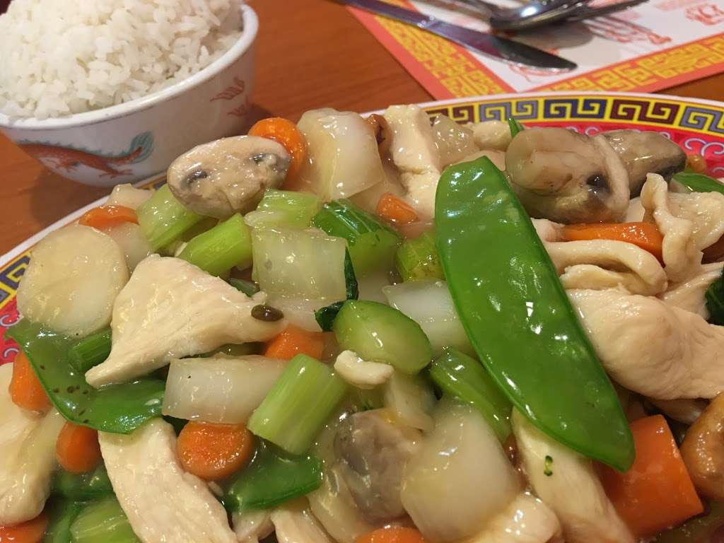 Gum Wah Restaurant | 3700 147th St, Midlothian, IL 60445, USA | Phone: (708) 389-1100