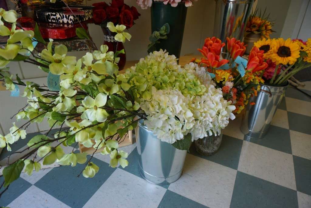 Party Flower | Florist Shop | 3176, 173 US-46, Mine Hill Township, NJ 07803, USA | Phone: (973) 557-8269