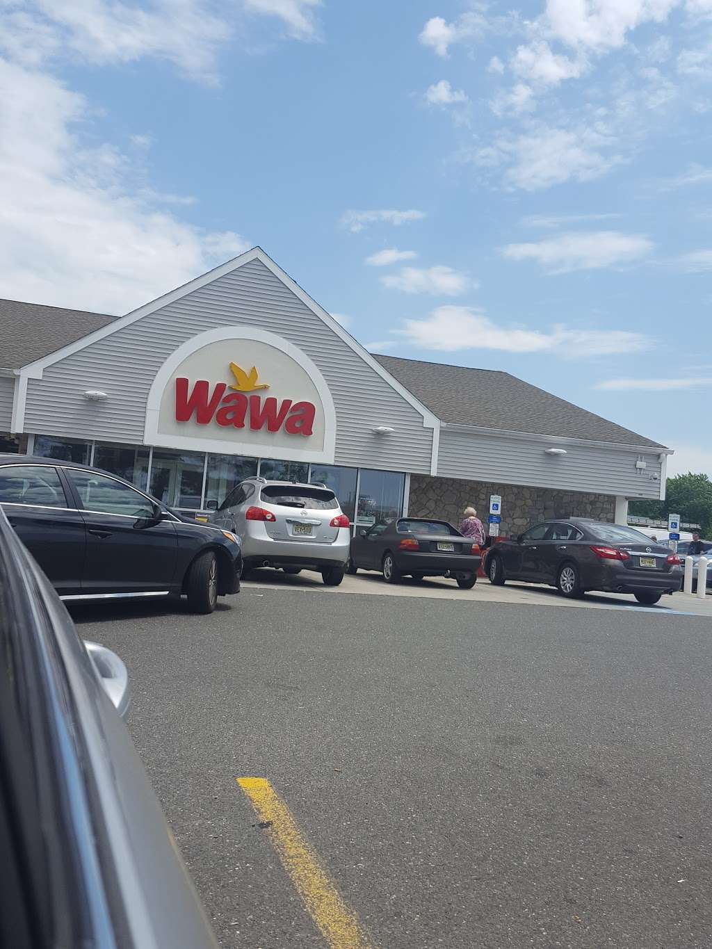 Wawa | 909 NJ-33, Freehold, NJ 07728 | Phone: (732) 866-0096