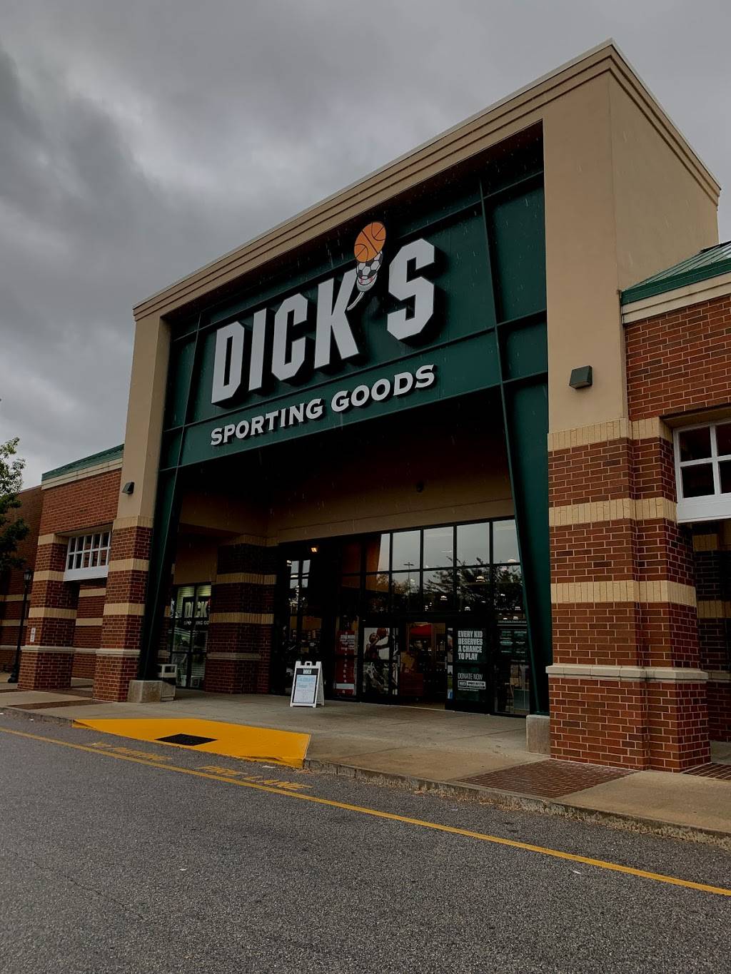 DICKS Sporting Goods | 145 Shenstone Blvd, Garner, NC 27529, USA | Phone: (919) 662-4177