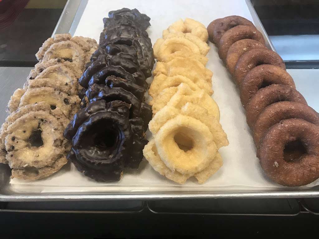 The Donut House | 9660 E Alameda Ave Unit 104, Denver, CO 80247, USA | Phone: (720) 542-9061