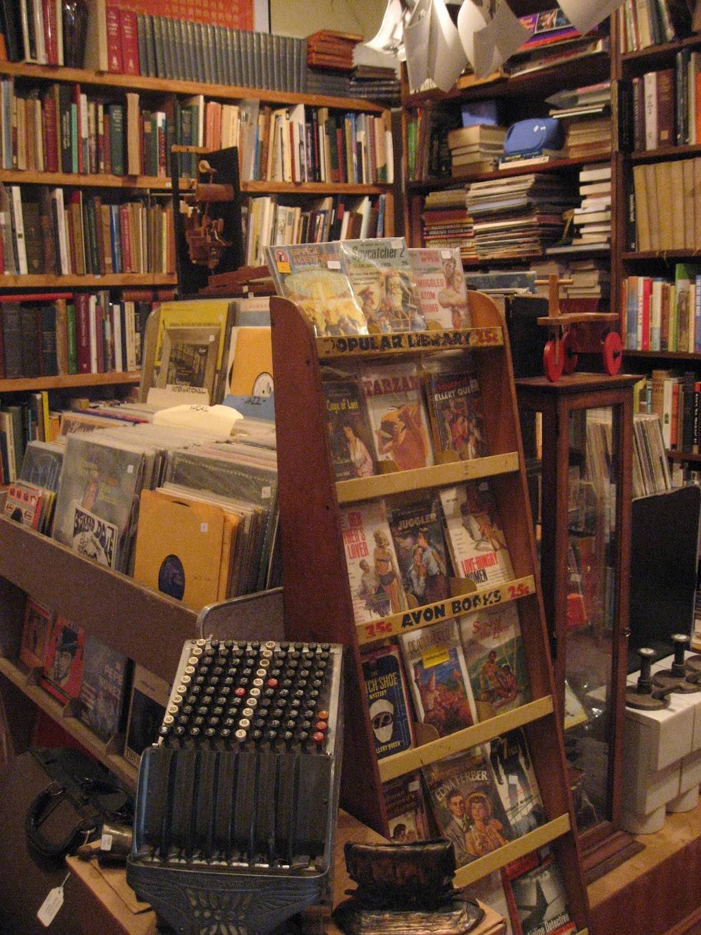 The Needle | 1420 SE 37th Ave, Portland, OR 97214, USA | Phone: (503) 234-7662