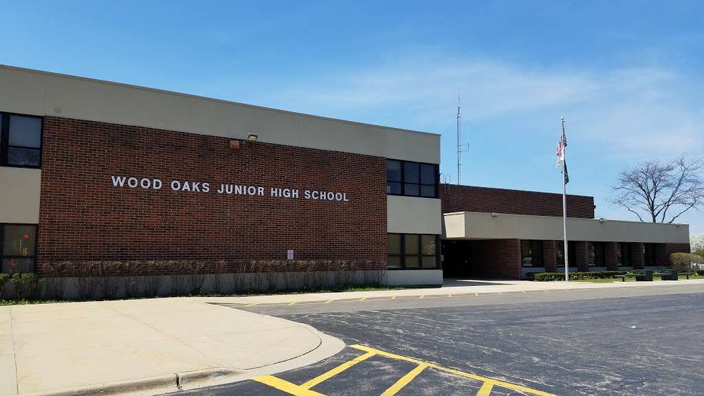 Wood Oaks Junior High School | 1250 Sanders Rd, Northbrook, IL 60062 | Phone: (847) 272-1900
