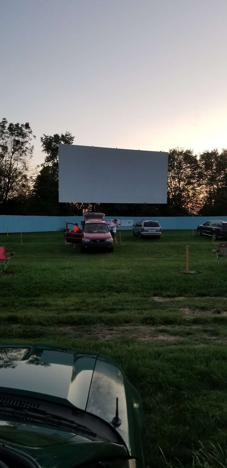 The Skyline Drive-In | 3986 E Michigan Rd, Shelbyville, IN 46176 | Phone: (317) 398-6150