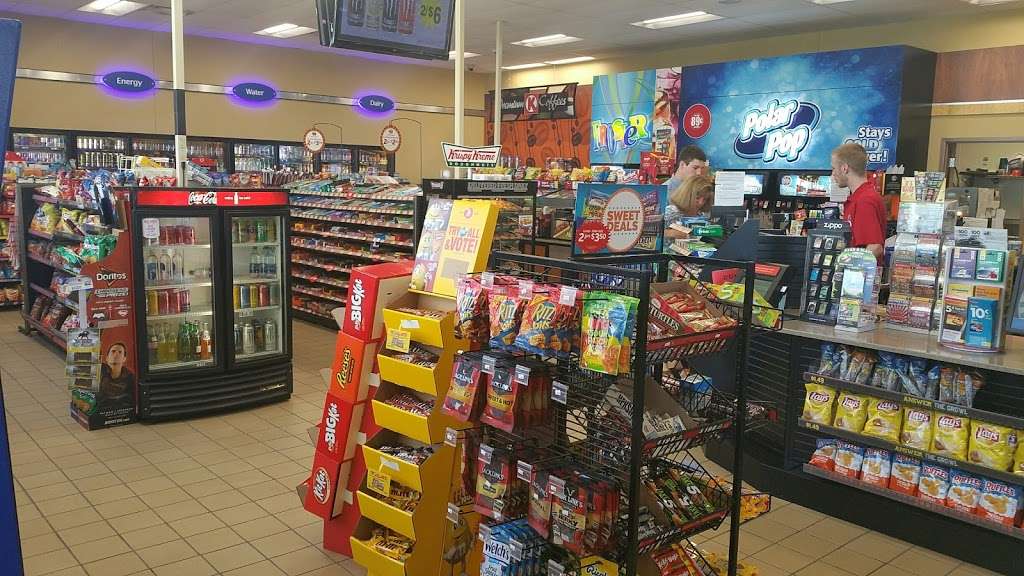 Circle K | 8701 Col. H. Weir Cook Memorial Dr, Indianapolis, IN 46241, USA | Phone: (317) 672-7550