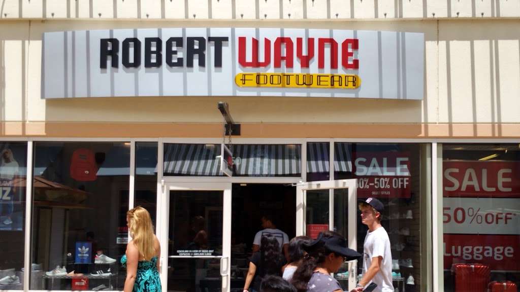 Robert Wayne Footwear | 5885 Gulf Fwy #750, Texas City, TX 77591, USA | Phone: (281) 337-8962